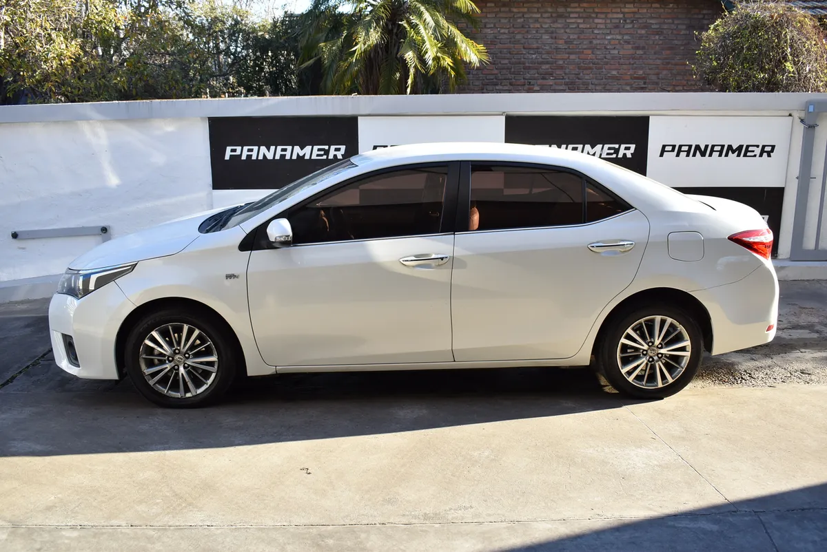 TOYOTA  COROLLA   1.8 SEG 140HP CVT AUTOMATICO